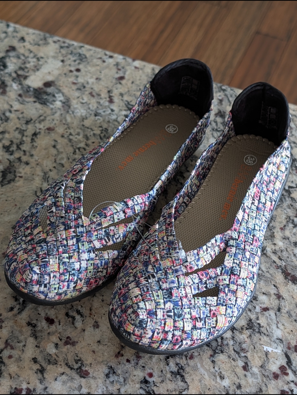bernie mev. Multicolor Woven Slip-On Ballet Flats Sz 38 NWOT's
